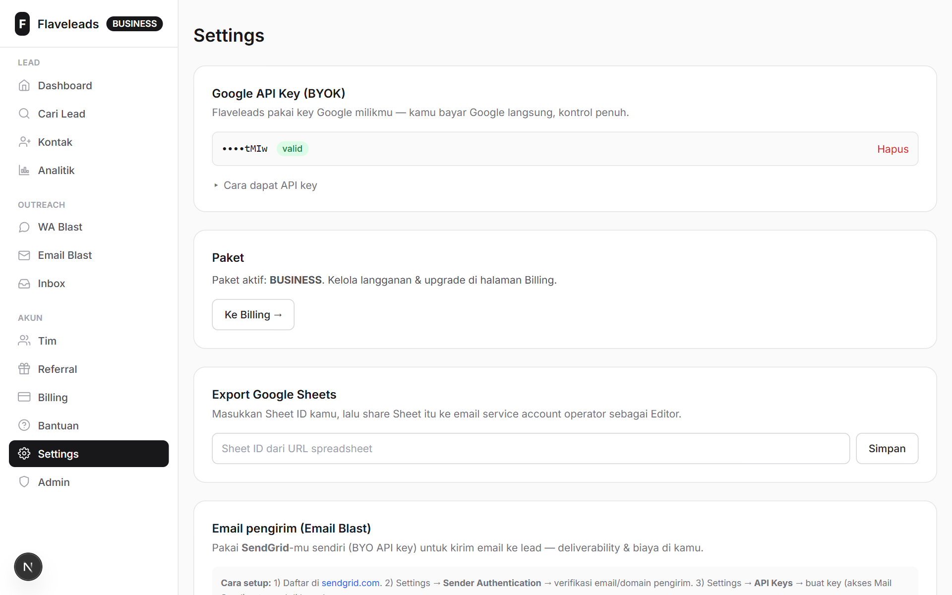 Halaman Settings — pasang API key